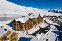 ODYSSEE CRC01 Appartement traversant sur les pistes - B&B