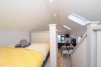 Super Cool Luxury Studio near the beach - Smart TV, Fast WiFi - B&B Bournemouth