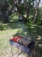 Akmeninis Bebras - Bed and Breakfast Žemaitėliai