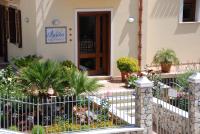 Aurora Castelluzzo - B&B Castelluzzo