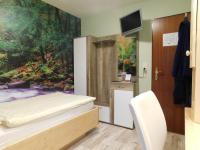 Single Room with Private External Bathroom