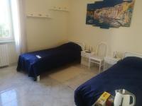 Twin Room with Private External Bathroom