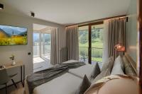 Apartment with Mountain View