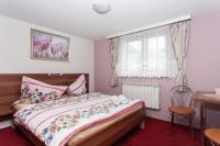 Family Room (4 Adults)