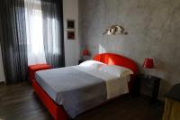 Deluxe Room with chromoterapy shower