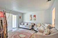 B&B Cape Coral - Gorgeous Cape Coral Duplex Home with Modern Interior - Bed and Breakfast Cape Coral