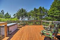 Walk to Ocean Home with Hot Tub in South Beach! - Ferienwohnung South Beach