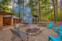 B&B Stephens Gap - Oklahoma Cabin with Hot Tub by Broken Bow Lake! - Bed and Breakfast Stephens Gap