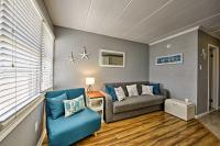 North Wildwood Condo with Pool, Walk to Boardwalk! - Bed and Breakfast