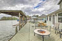 Waterfront Indian Lake House Deck and Private Dock! - B&B