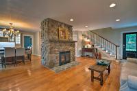 Waterfront Harveys Lake House with Private Dock! - B&B Harveys Lake