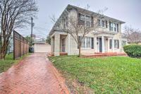 Corpus Christi Home w/ Pool & Hot Tub: Walk to Bay - B&B Corpus Christi