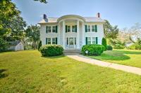 B&B Clarksville - Rural and Historic Estate Home, 12 Mi to Clarksville - Bed and Breakfast Clarksville