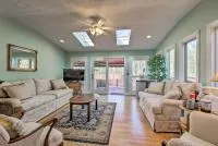 Damascus Home w/ Fire Pit & Views, Walk to Shops! - B&B Damascus