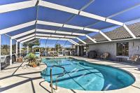 B&B Cape Coral - Canalfront Cape Coral Home with Pool and Dock! - Bed and Breakfast Cape Coral