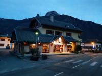 Le Grand Chatelard HÔTEL BAR RESTAURANT - Bed and Breakfast