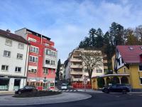 Apartment - zentrumsnah, eigener Parkplatz und großer Balkon ins Grüne - Bed and Breakfast
