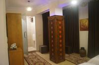Twin Room with Shower