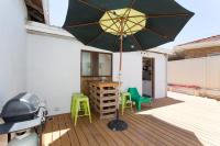 Emu at White Gum Lodge - B&B Fremantle