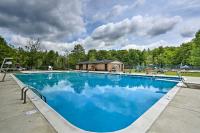 Cozy Arrowhead Lake Home with Sunroom and Pool Access! - Ferienwohnung