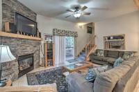 Carnelian Bay Home with Hot Tub Near Tahoe Skiing - B&B
