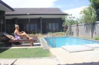 Willy Homestay - Bed and Breakfast Uluwatu