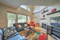 Phoenix Townhome with Pool Access, 13 Mi to Old Town - B&B