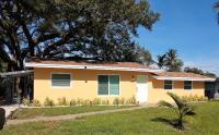 Family, Couples Retreat near Airport, Cruise Port & Beaches - B&B