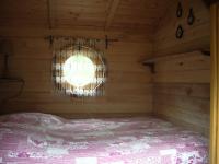 Wooden Caravan (2 Adults)