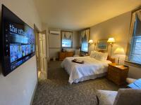 Camera Queen Standard