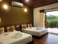 Quadruple Room with Lake View