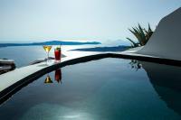 Belvedere Suite with Plunge Pool and Caldera View