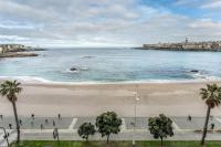 APARTAMENTO EN PRIMERA LINEA DE PLAYA RiAZOR - Bed and Breakfast