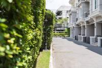 MIQ Asoke202 Pool Villa - Asoke BTS 16 Pax - B&B Bangkok