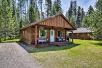 B&B Coram - Custom Cabin with Grill and Fire Pit 7 Mi to Glacier! - Bed and Breakfast Coram