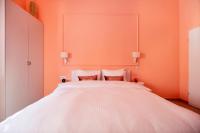 Glamorous Pink Pearl Studio Beach - B&B Tel Aviv