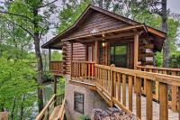 B&B Sevierville - Riverfront Cabin with Fire Pit - 5 Mi to Pigeon Forge - Bed and Breakfast Sevierville