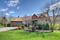 House with Deck, Fire Pit - 15 Mins to Snowshoe! - B&B