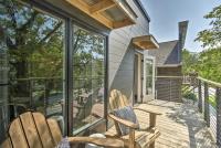 Elkhart Lake Townhome, Mins to Road America! - Chambres d’hôtes Elkhart Lake