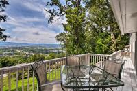 B&B Chattanooga - Upscale Chattanooga Home on Missionary Ridge! - Bed and Breakfast Chattanooga