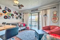 Beachfront Corpus Christi Condo with Arcade Room! - B&B