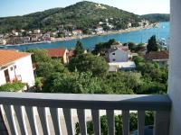 Appartamento con 2 Camere da Letto, Balcone e Vista mare