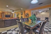 2 Mi to Lake Arlington Spacious Escape with Deck - B&B