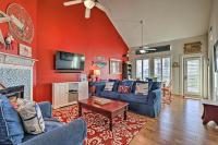 Ocean Views and 2 Decks Beach House in Galveston - B&B