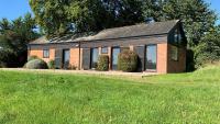 Hayloft Cottage - Dog Friendly With Private Garden - B&B