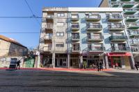 Host Wise - Trendy Bright Flats with Jacuzzi - 5 min Beach - B&B Matosinhos