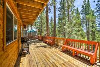 4 Mi to Heavenly Home with Deck in South Lake Tahoe - B&B South Lake Tahoe