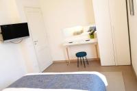Charming & spacious Florentine home just two mins from tram stop - B&B Firenze