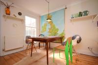 Cottage By The Roman Wall, Chichester - B&B