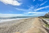 Airy Oceanfront Condo Beach Views and Pool Access! - B&B North Topsail Beach